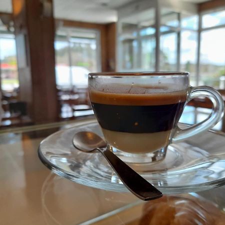 Hotel Os Carballos Sigueiro Kültér fotó