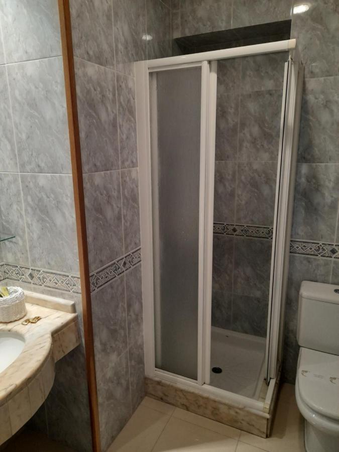 Hotel Os Carballos Sigueiro Kültér fotó