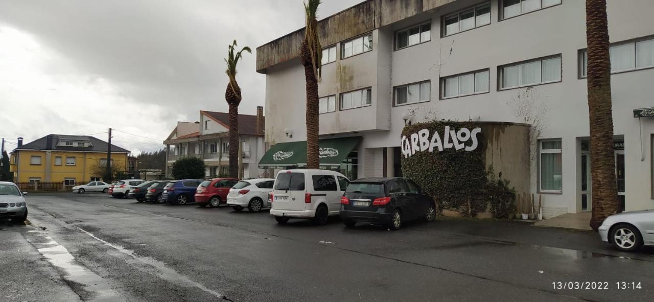 Hotel Os Carballos Sigueiro Kültér fotó